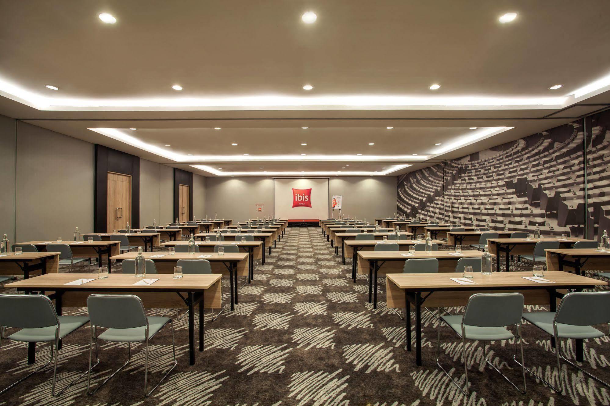 雅加达哈莫尼宜必思酒店 外观 照片